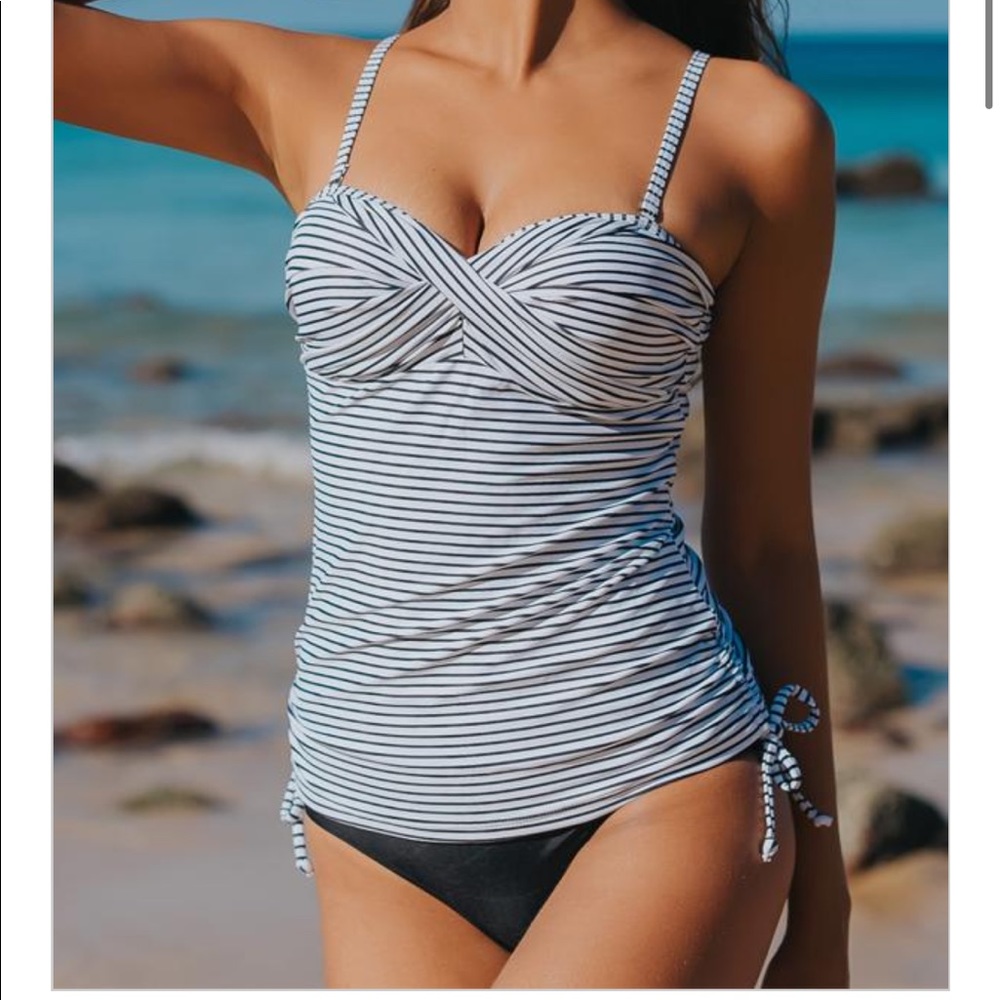 Twist front tankini set